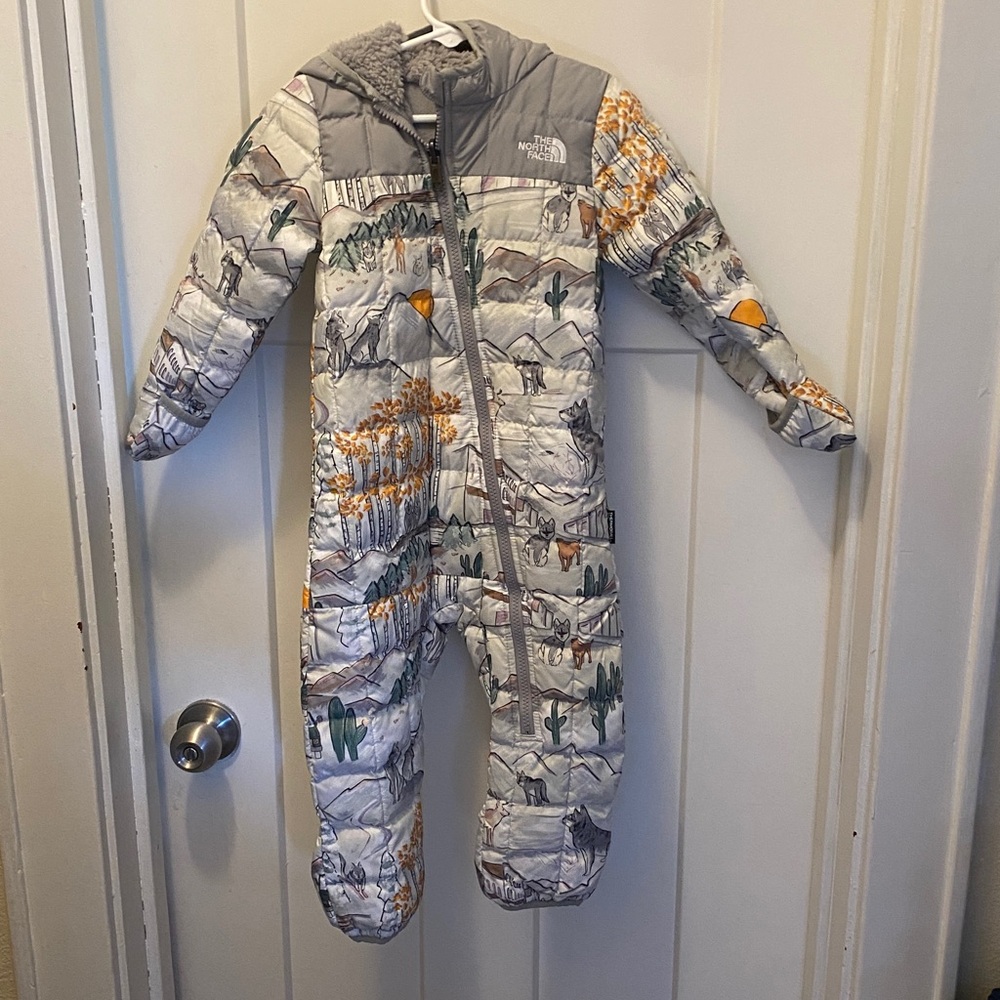 The North Face Kids' Gray and Yellow Patterned Snowsuit